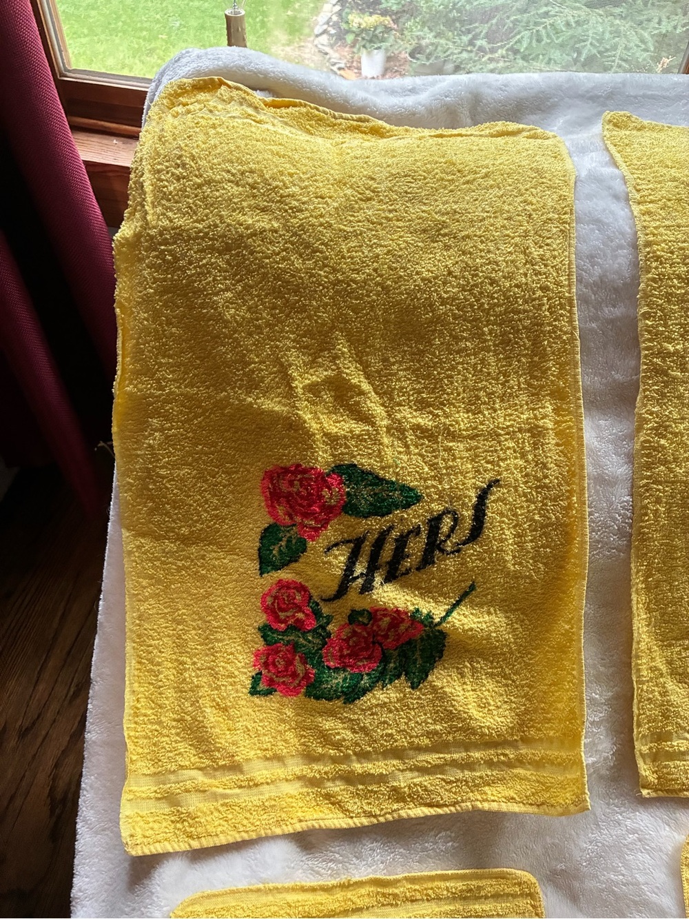 Vintage Yellow Embroidered Rose Hand Towel - Hips Script Accent